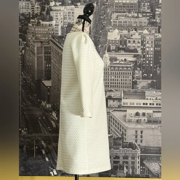 Cream long sleeve dress - Picture 2 of 3